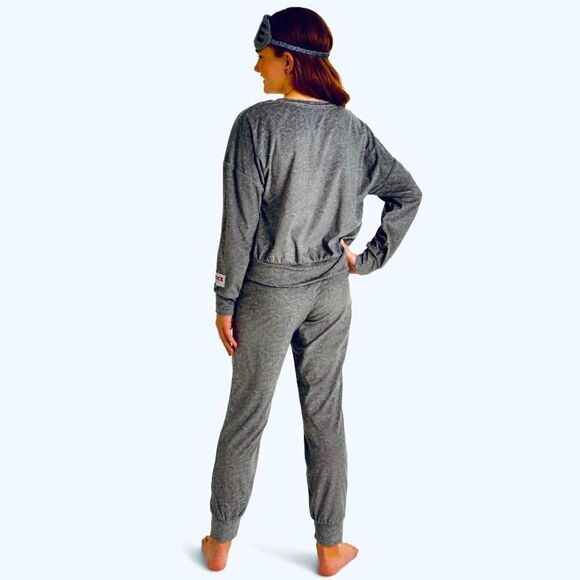 NWT Justice 3 Pcs Grey S(7-8) Long Sleeve Top, Jogger & Eyemask, Pajama Set - Picture 6 of 12